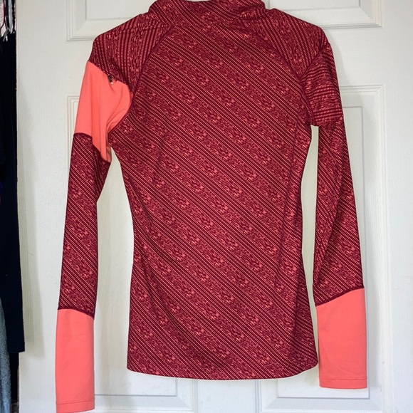Long sleeve athletic top - Picture 5 of 5
